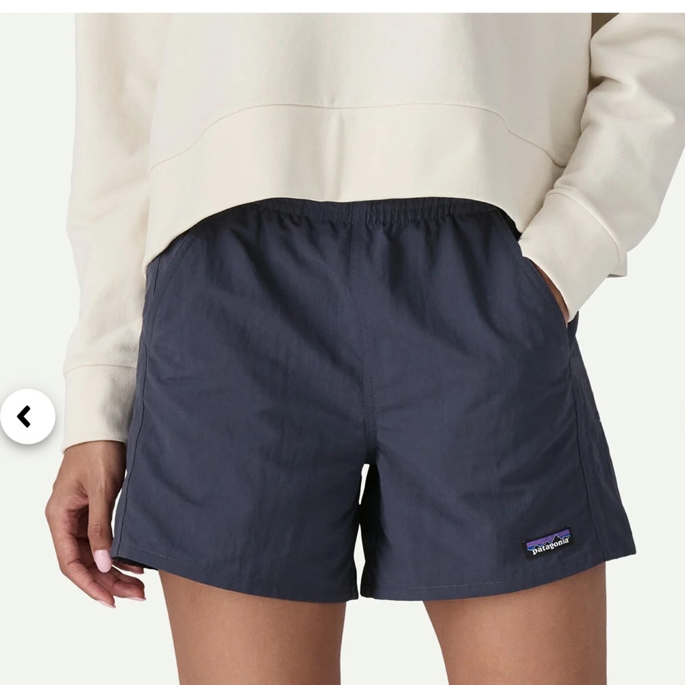 Patagonia Women's Baggies 5” Navy shorts, size L - like new!